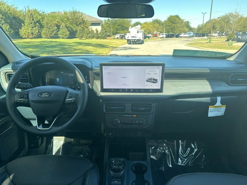 New 2026 Black Ford Lobo Standard image 2