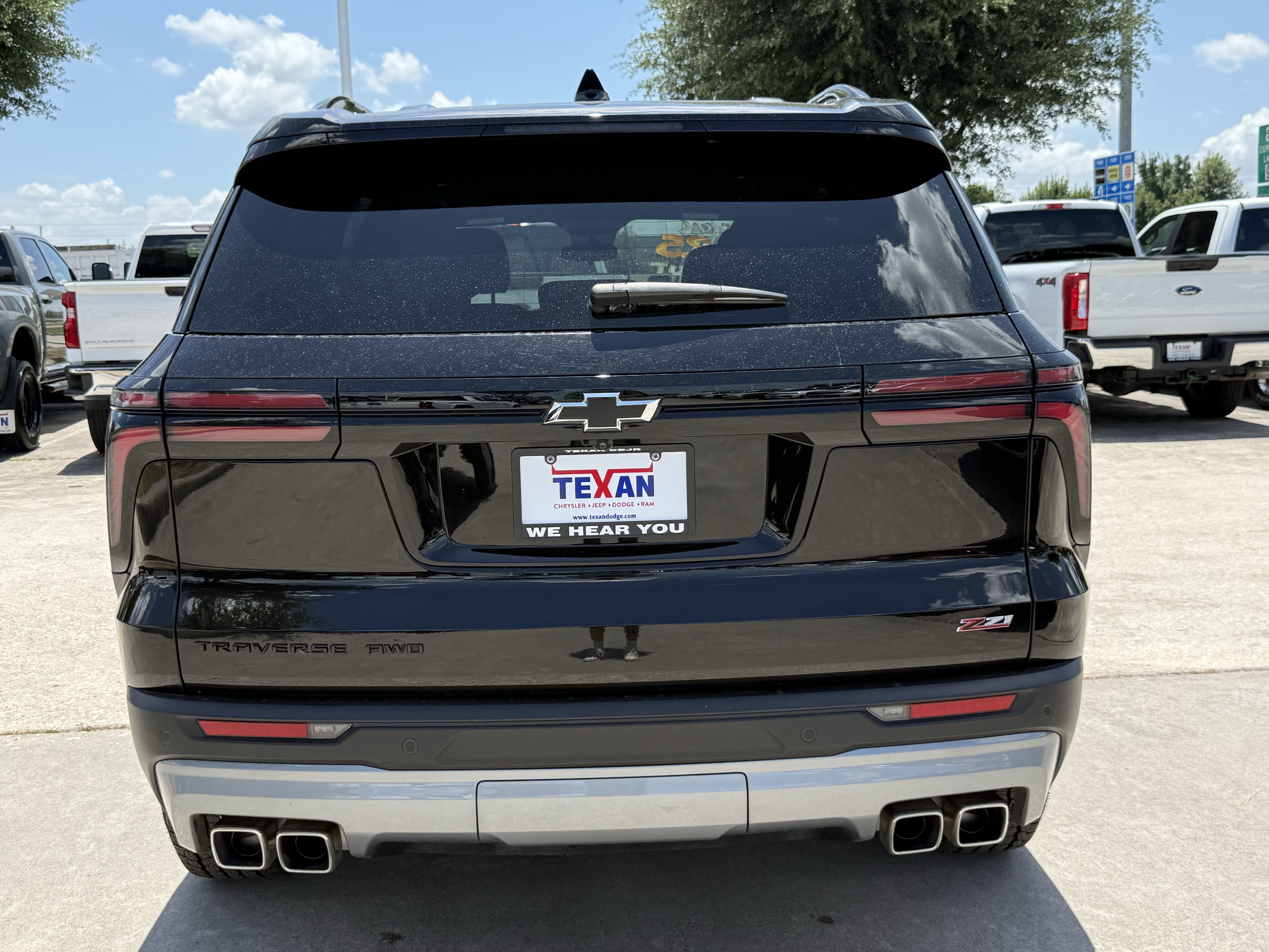Used 2025 Mosaic Black Metallic Chevrolet AWD Z71 image 5