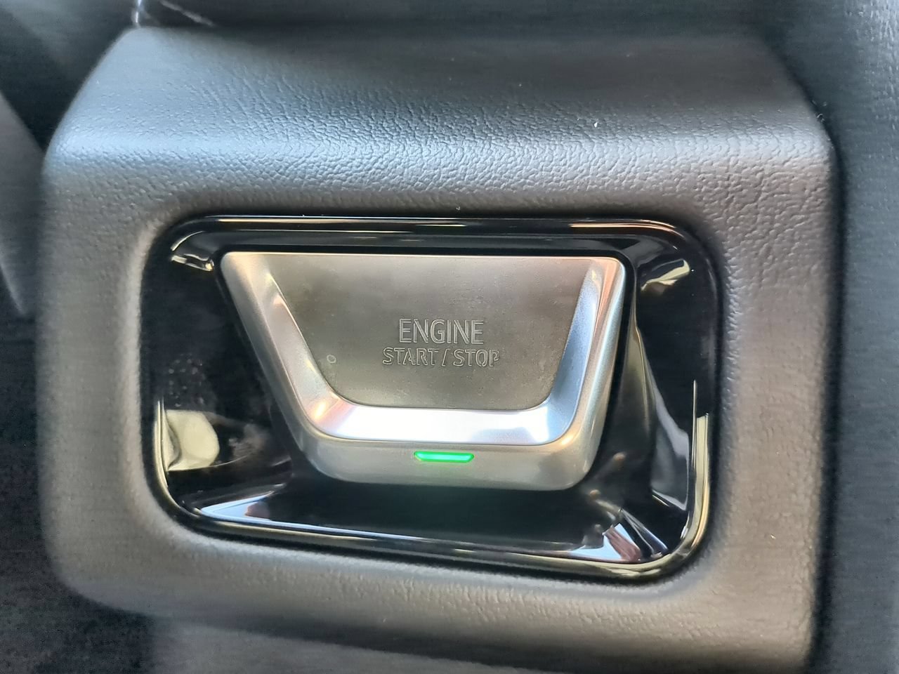 New 2026 Titanium Rush Metallic GMC Denali image 17