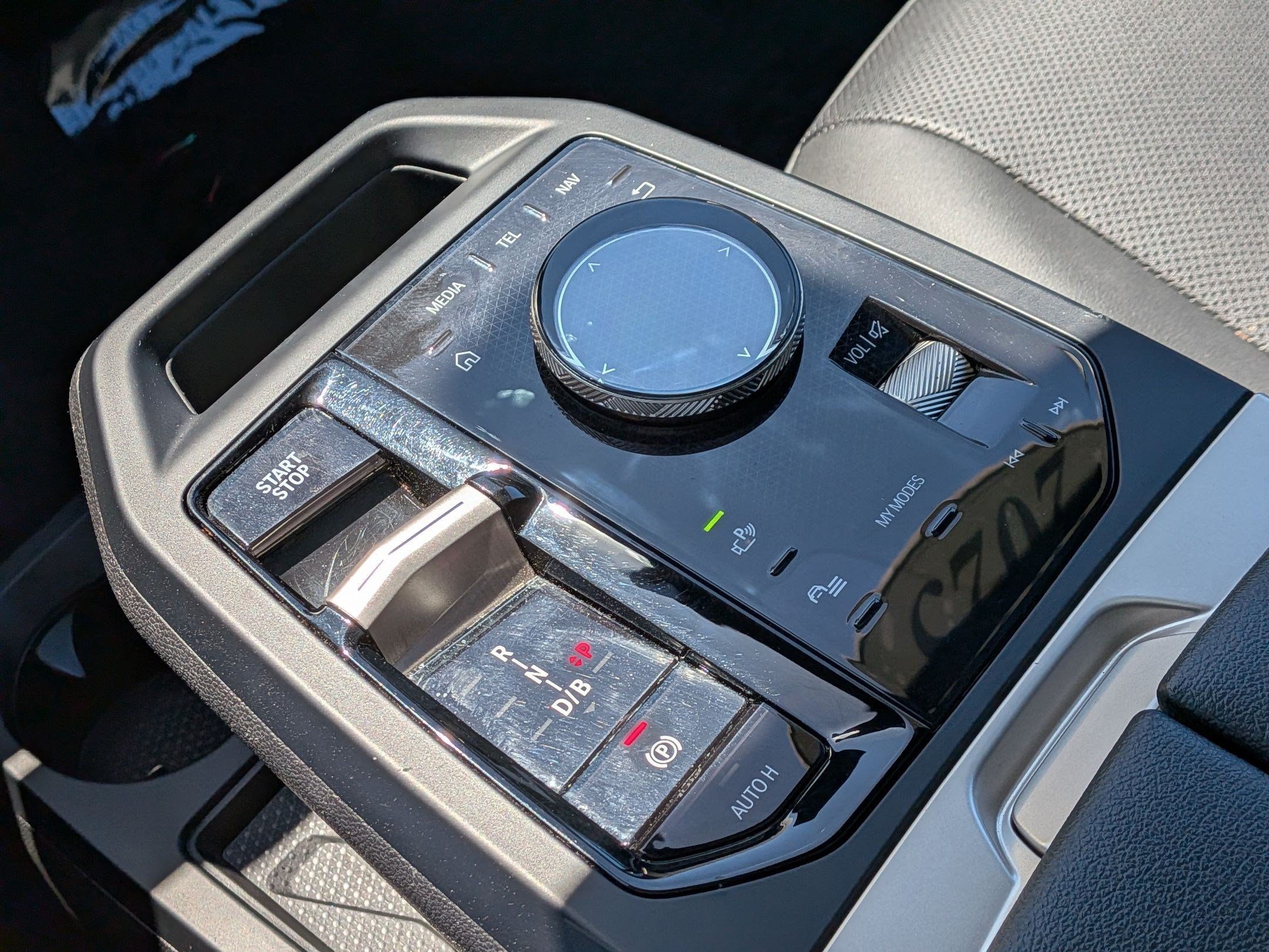 2025 BMW iX 50 - Photo 24