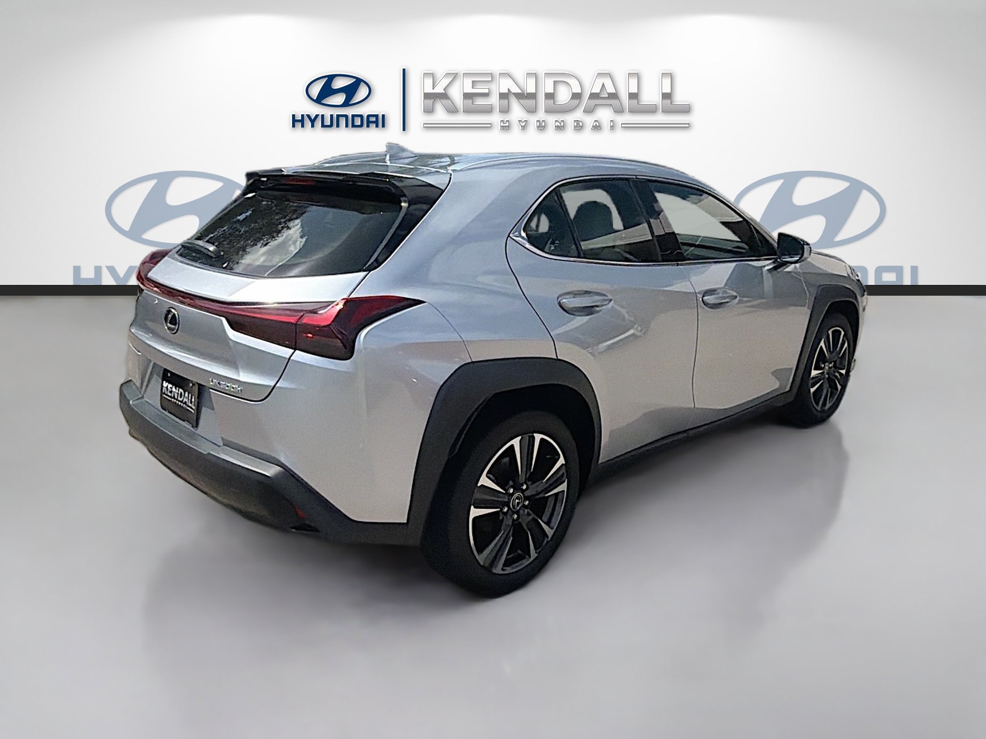 Used 2025 Iridium Lexus UX 300h image 6