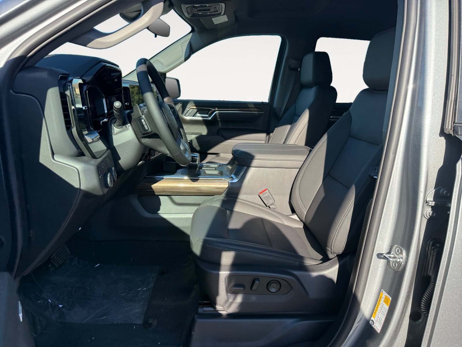 2026 Chevrolet Silverado 1500 LT Trail Boss - Photo 10