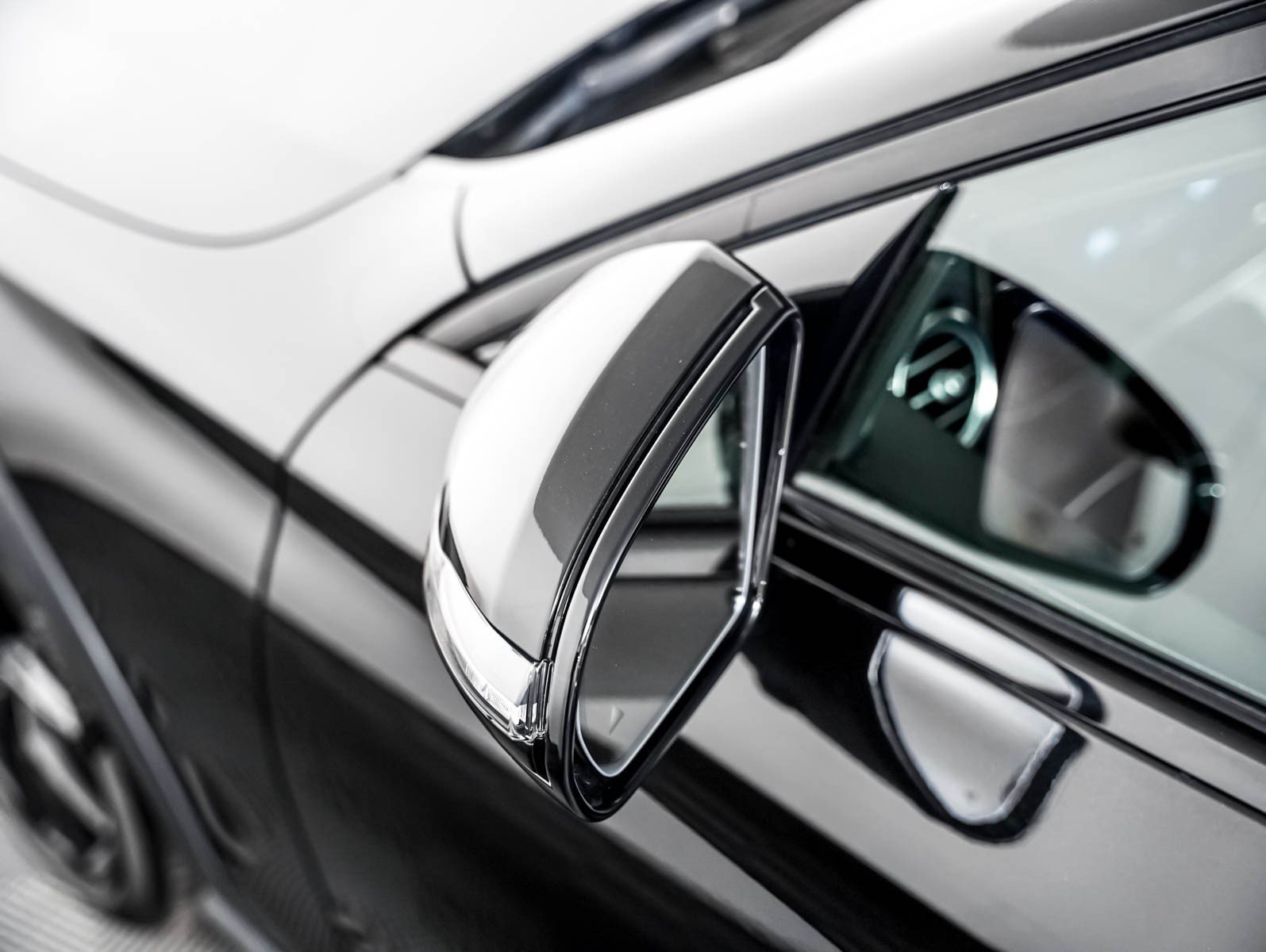 Certified Used 2023 Obsidian Black Metallic Mercedes-Benz E 450 4MATIC® All-Terrain Wagon image 23