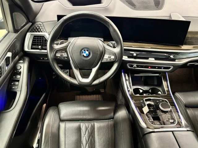 Used 2025 Gray BMW xDrive50e image 12
