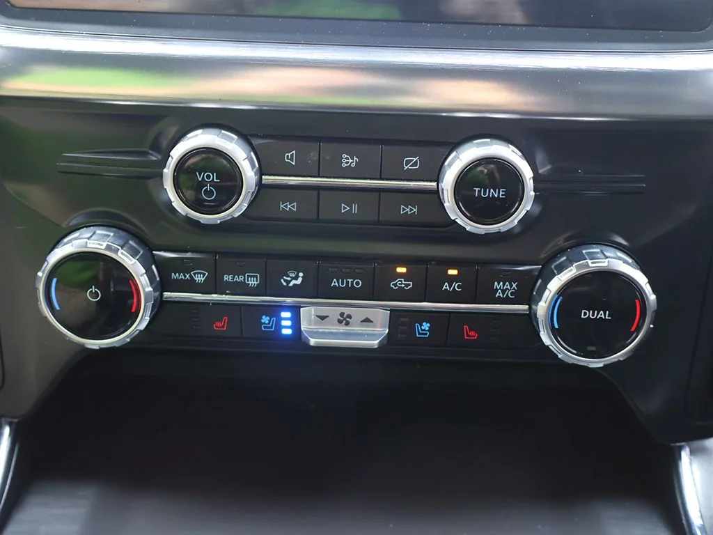 Used 2023 Gray Ford Lariat image 48