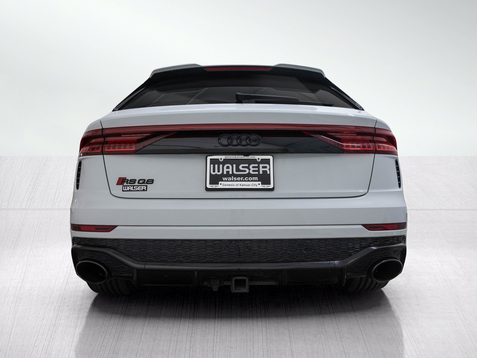 Used 2021 Glacier White Audi 4.0T image 4