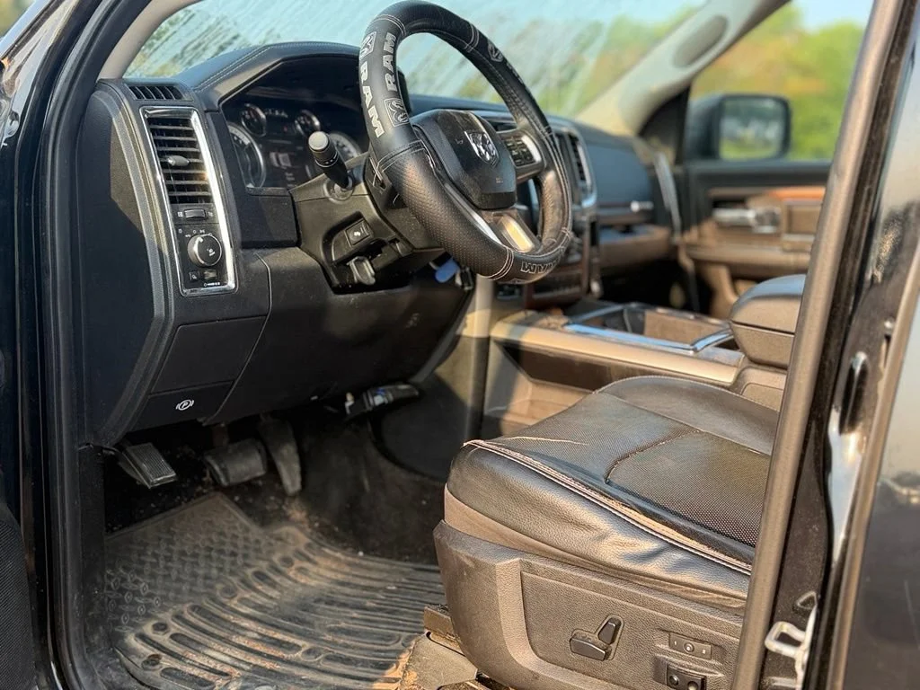 Used 2013 Black Ram Laramie image 22