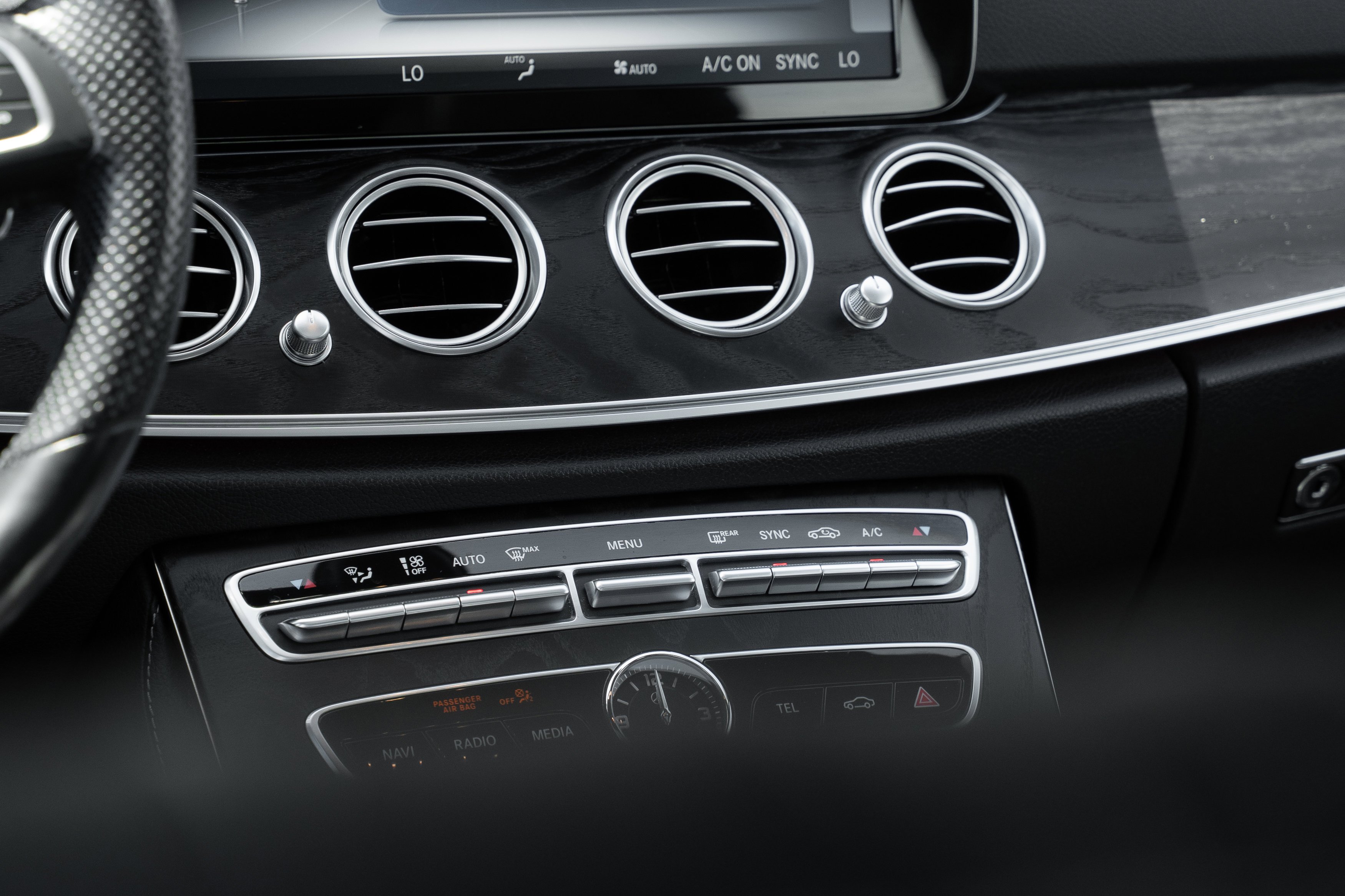 Used 2018 Black Mercedes-Benz E 300 image 13