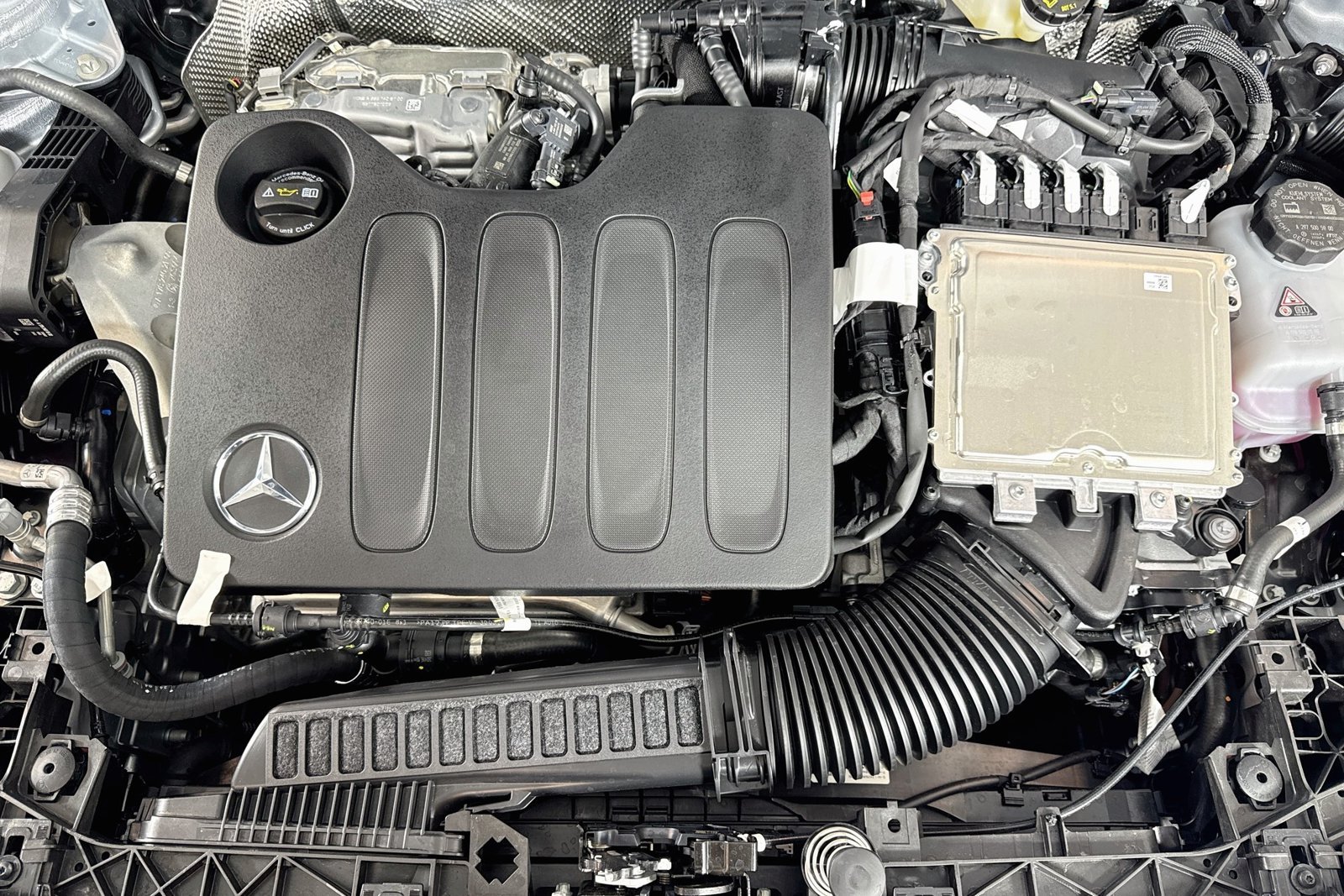New 2027 Cirrus Silver Metallic Mercedes-Benz CLA 220 Hybrid image 27