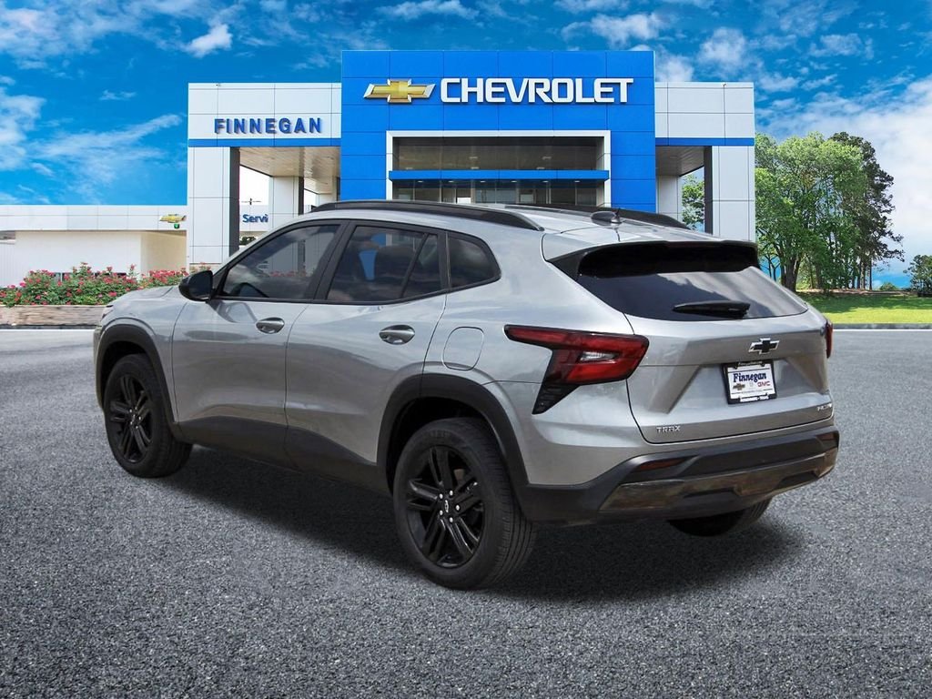 Used 2025 Gray Chevrolet ACTIV image 5