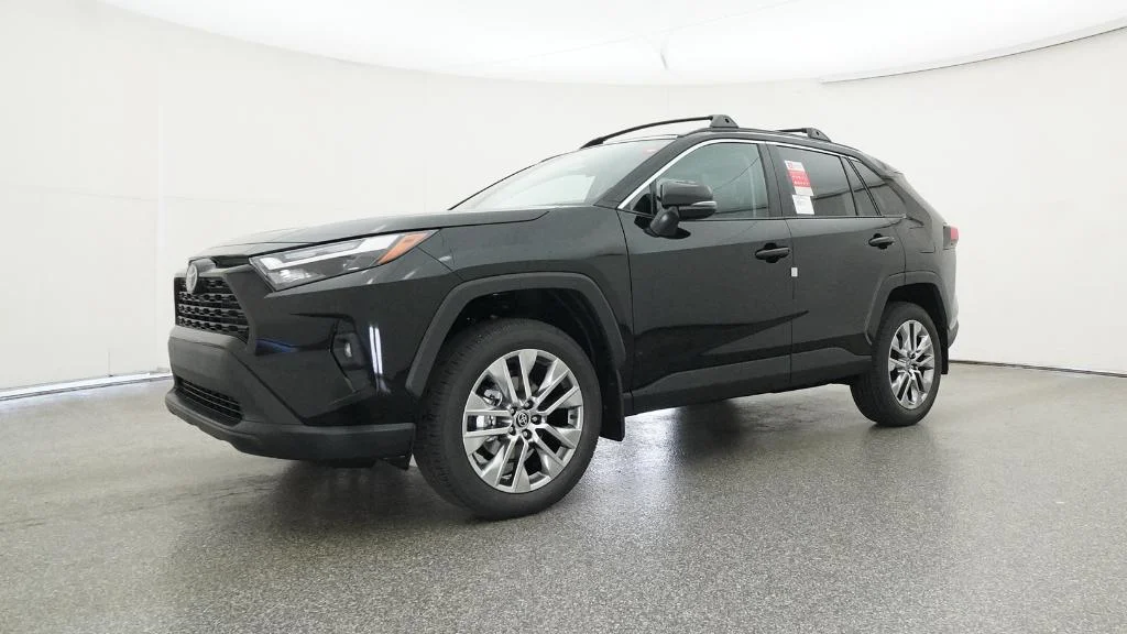 2025 Toyota RAV4 XLE Premium - Photo 9