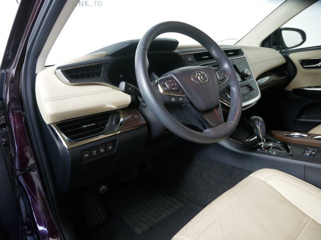 Used 2015 Sizzling Crimson Mica Toyota Limited image 10