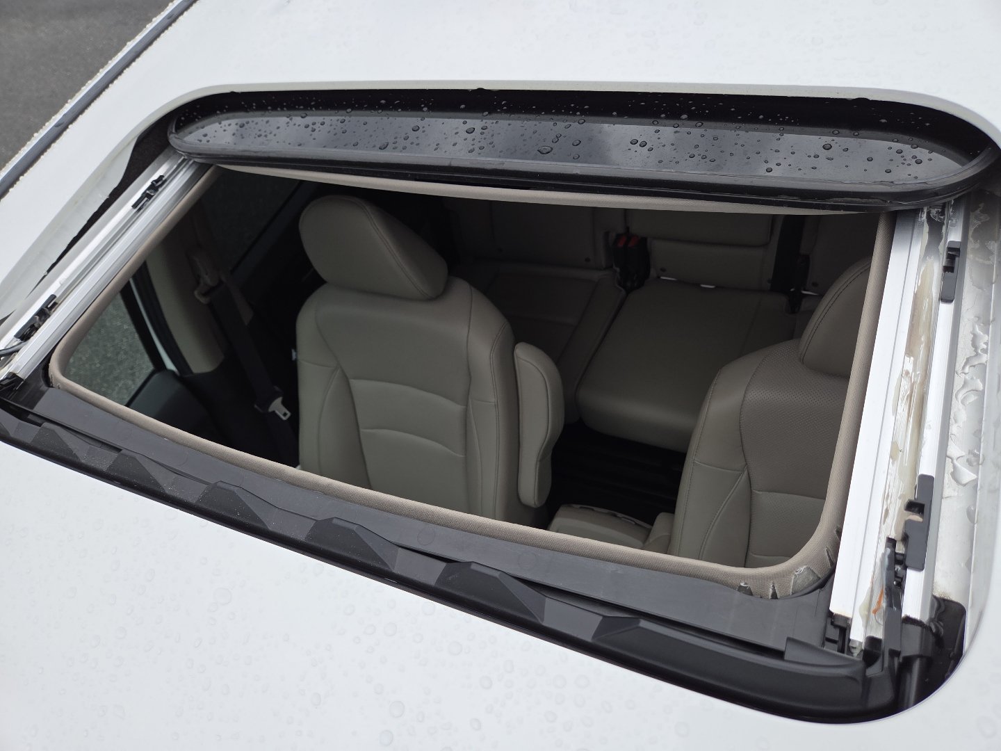 Used 2021 Platinum White Pearl Honda RTL-E AWD image 3