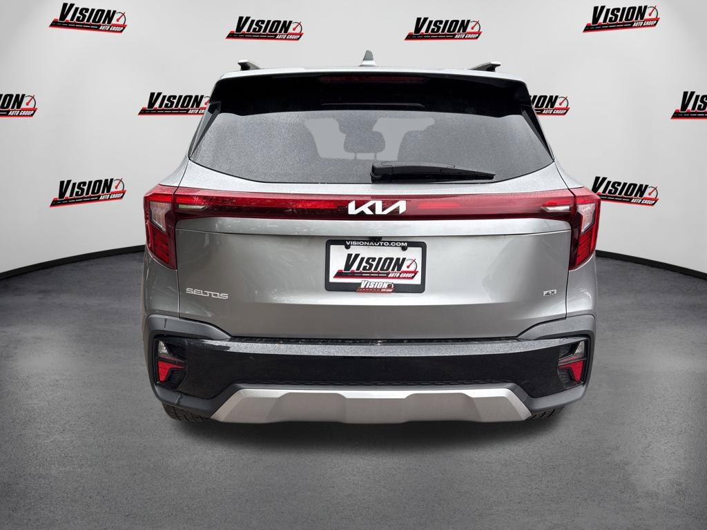 Used 2024 Gray Kia SX image 4