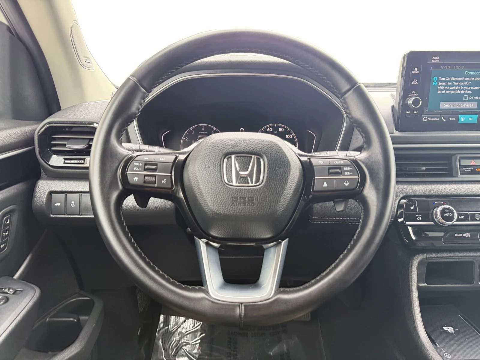 Certified Used 2024 White Honda Touring image 10