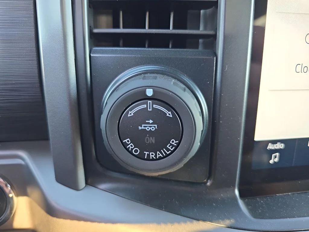 2025 Ford F-150 XLT - Photo 17