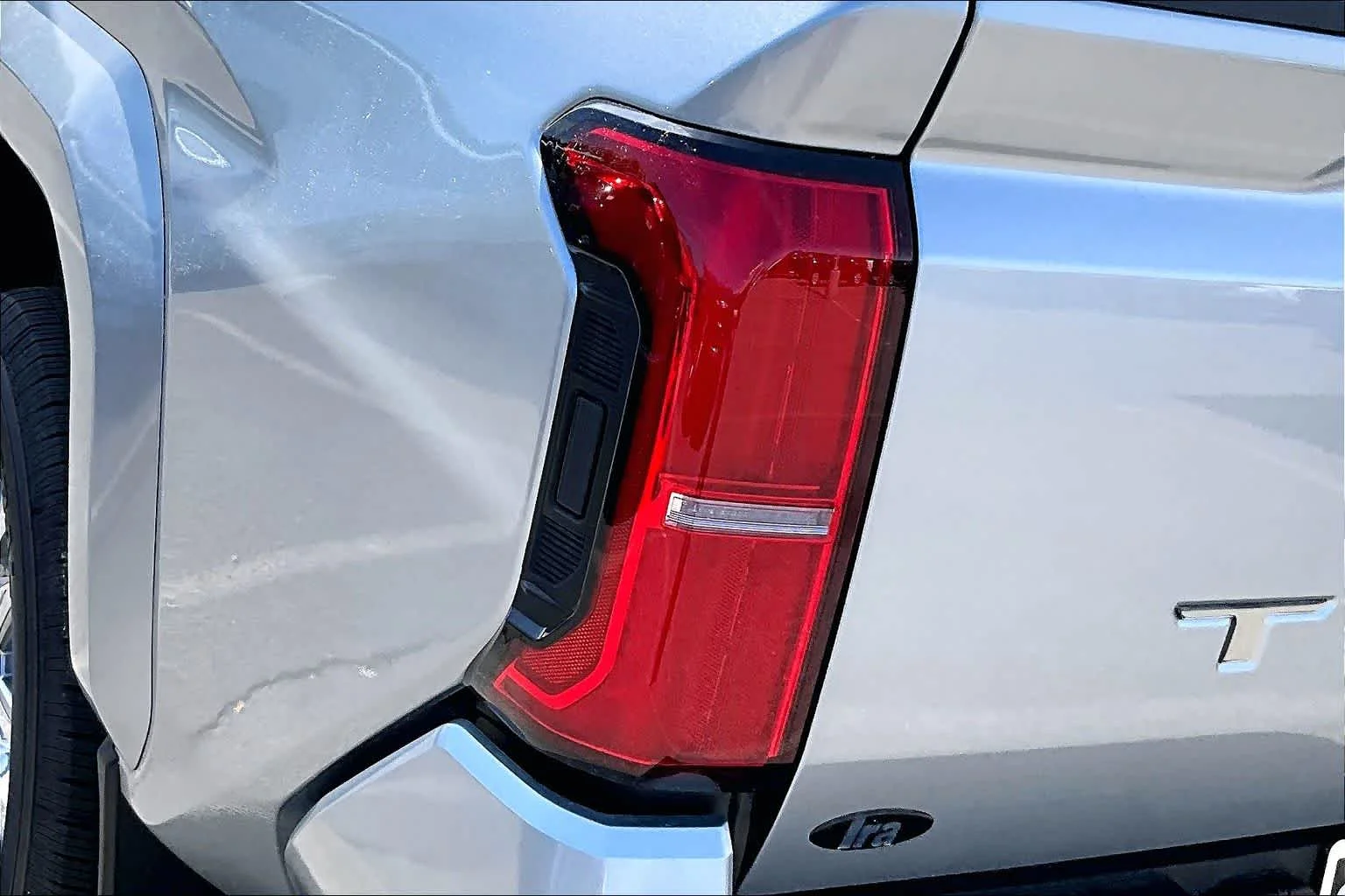 2025 Toyota Tacoma Limited - Photo 14