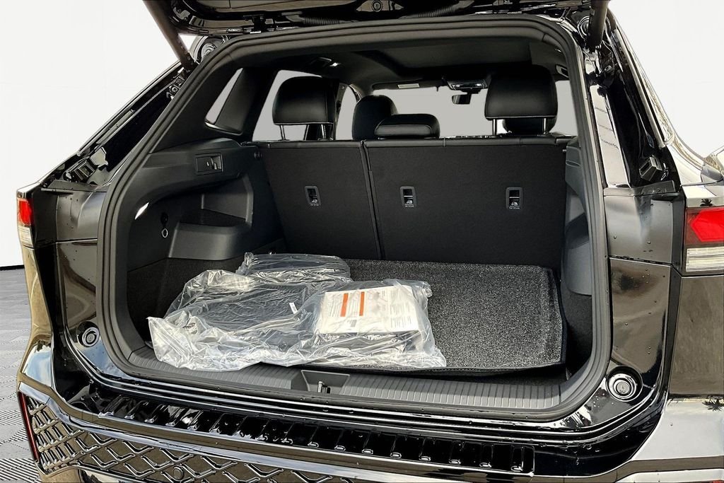 New 2026 Black Volkswagen SE R-Line Black image 26