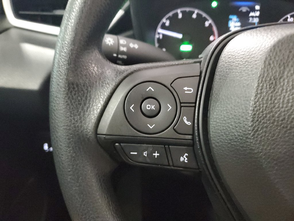 Used 2023 White Toyota LE image 19