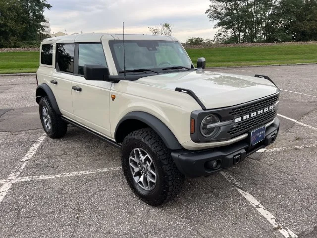 2025 Ford Bronco 4-Door Badlands