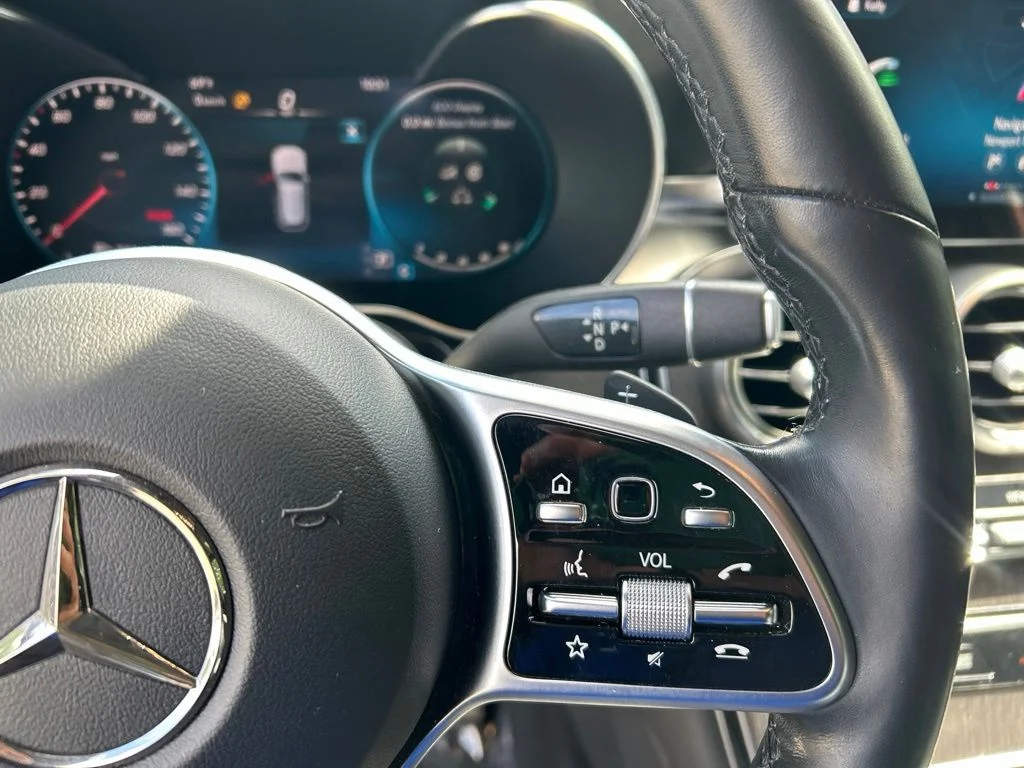 Used 2022 Black Mercedes-Benz GLC 300 image 22