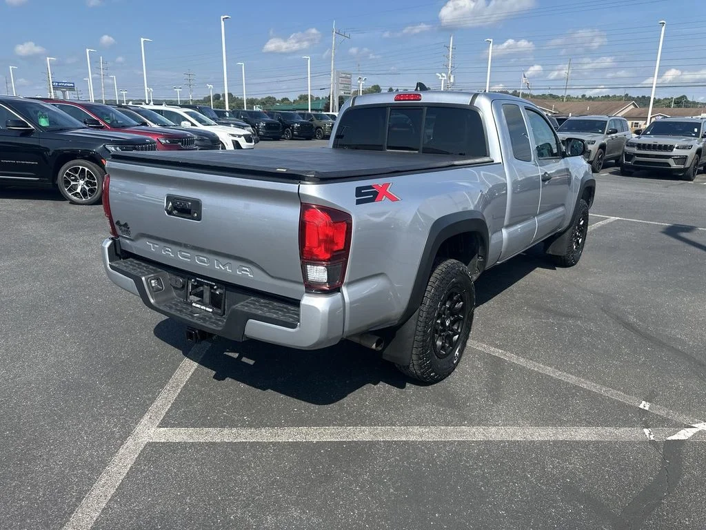 Used 2022 Silver Toyota SR image 8