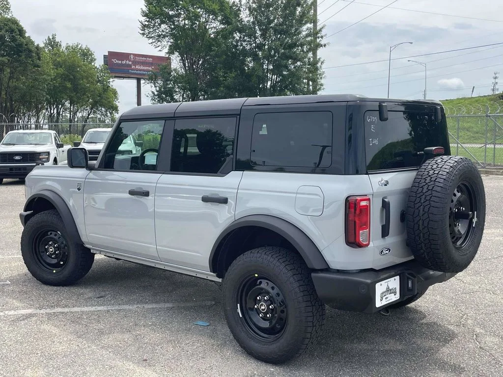 New 2026 Avalanche Gray Ford Big Bend image 5
