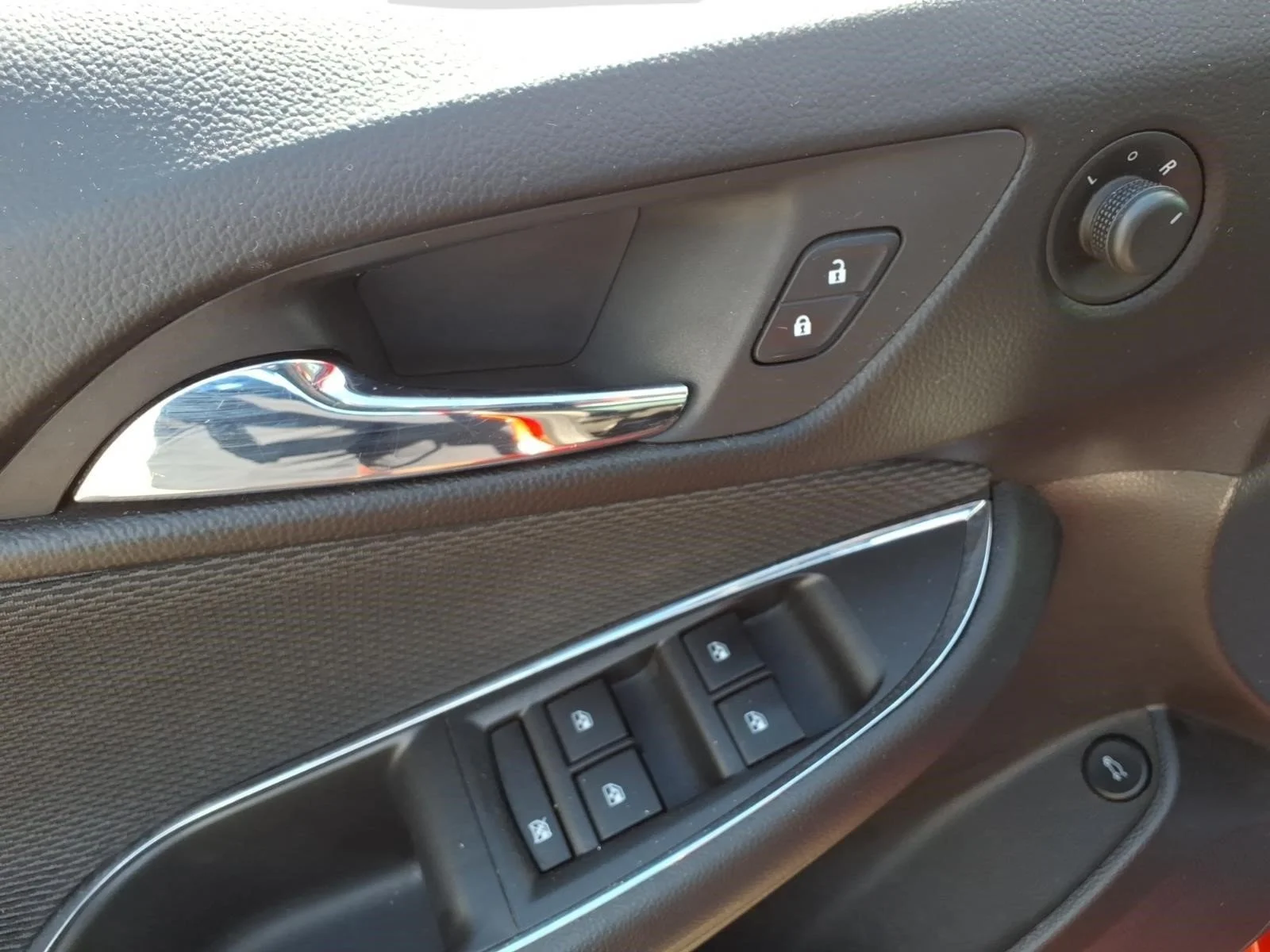 Used 2016 RED HOT Chevrolet LS image 18