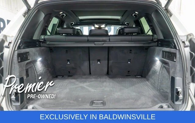 Used 2026 White BMW sDrive40i image 9