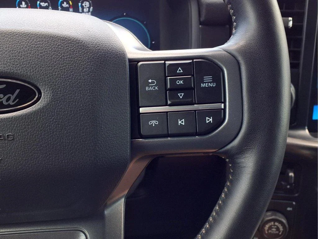 Used 2024 Star White Metallic Tri-Coat Ford LARIAT image 22