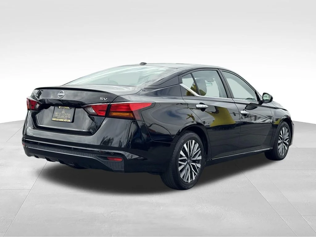 Used 2024 Black Nissan 2.5 SV image 11