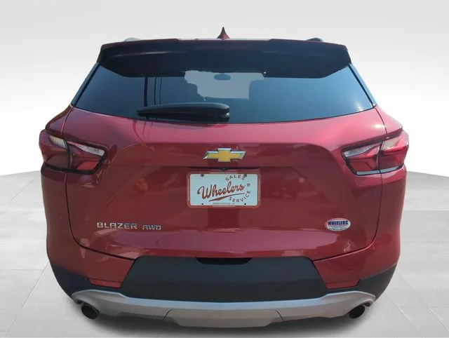 Used 2019 CAJUN RED TINTCOAT Chevrolet  image 4