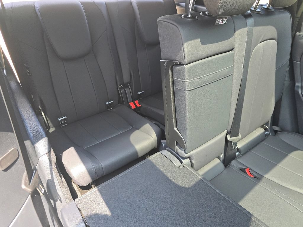 New 2026 Mountain Grey Metallic Mercedes-Benz GLB 250 image 59