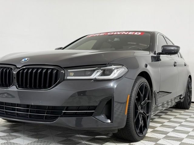 Used 2021 Dark Graphite Metallic BMW 530i image 6