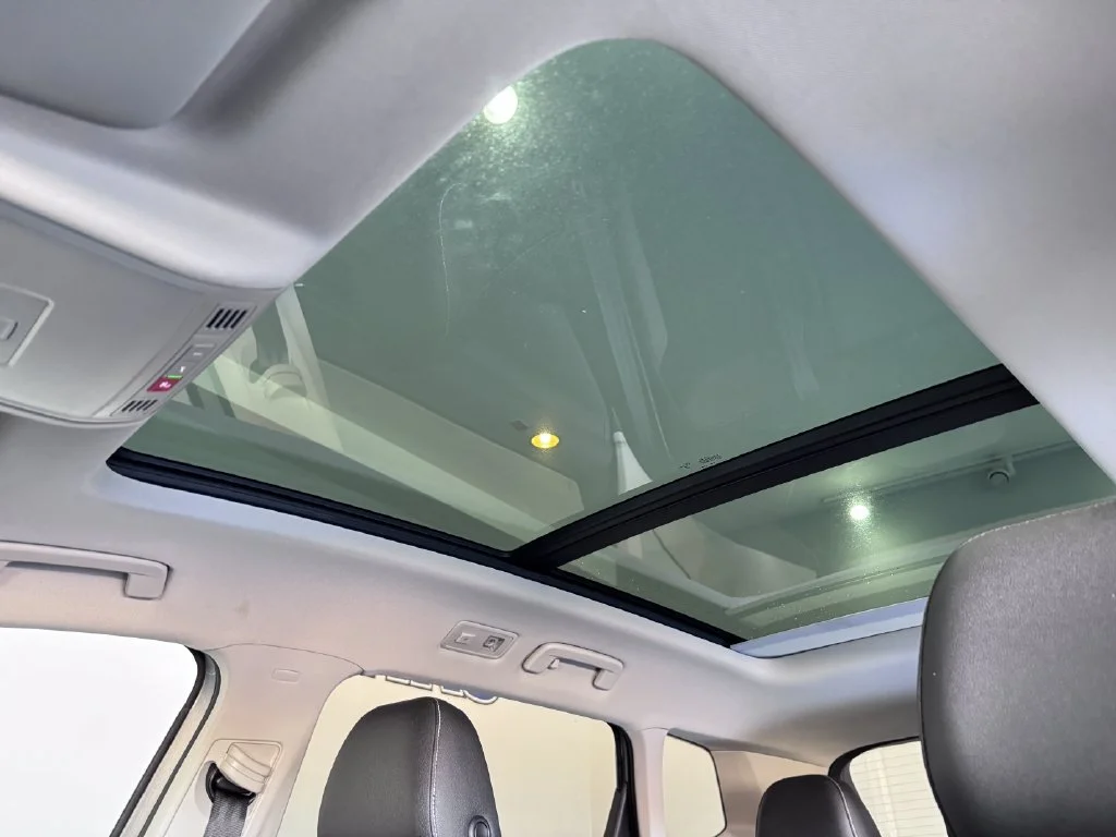 2024 Volkswagen Taos SEL - Photo 22