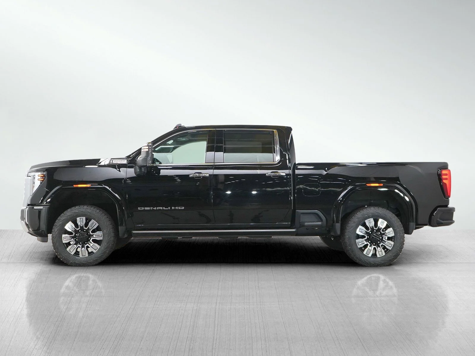 Used 2024 GMC Sierra 3500HD Denali with VIN 1GT49WEY5RF247386 for sale in Bloomington, Minnesota