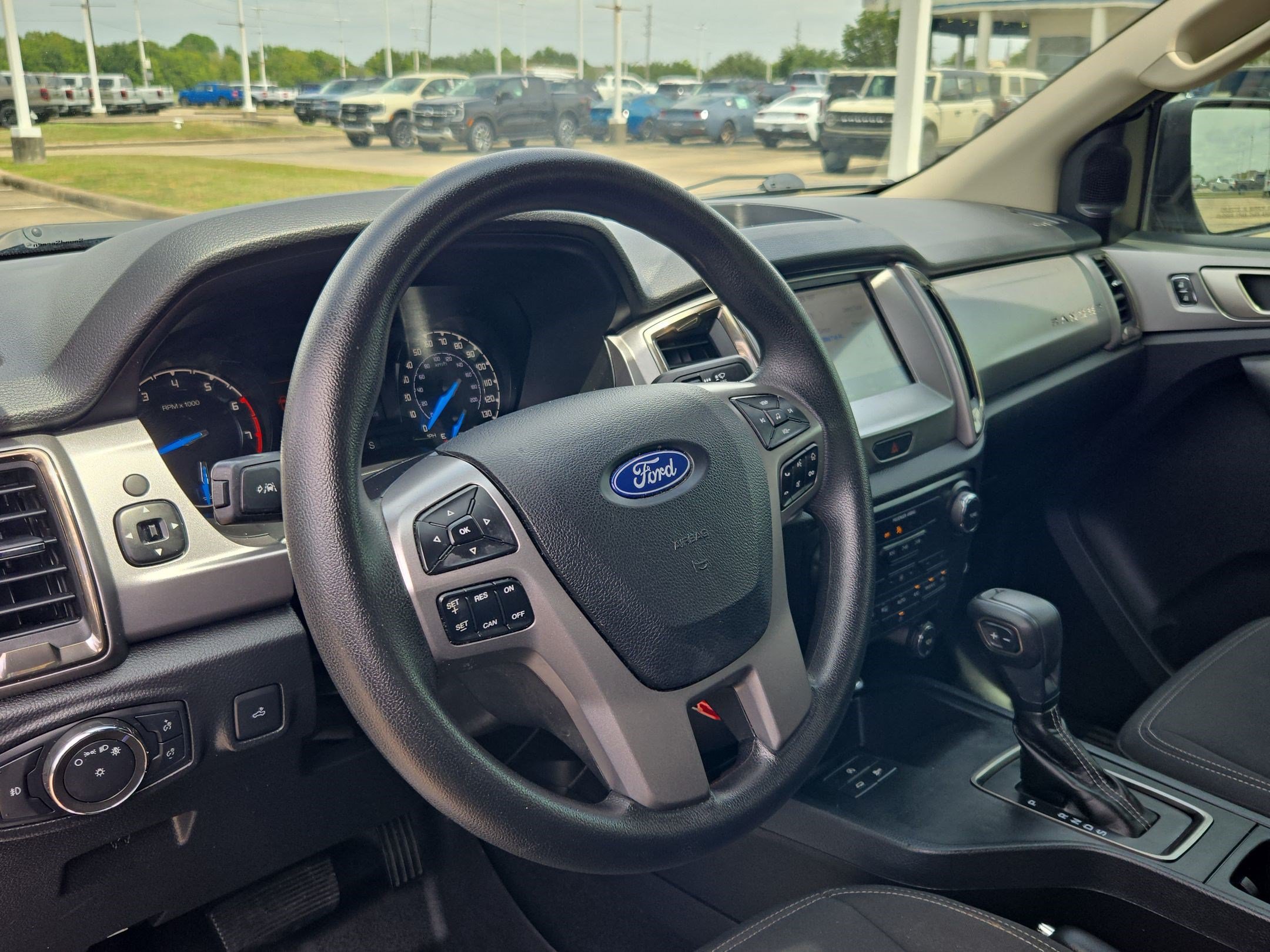 Used 2020 Blue Ford XLT image 13