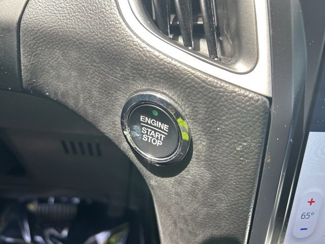 Used 2024 Blue Ford SEL image 21