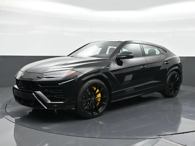 2022 Lamborghini Urus Base