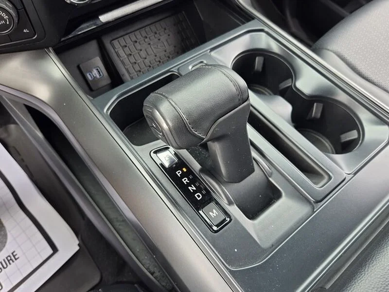 Used 2024 Agate Black Metallic Ford LARIAT image 22