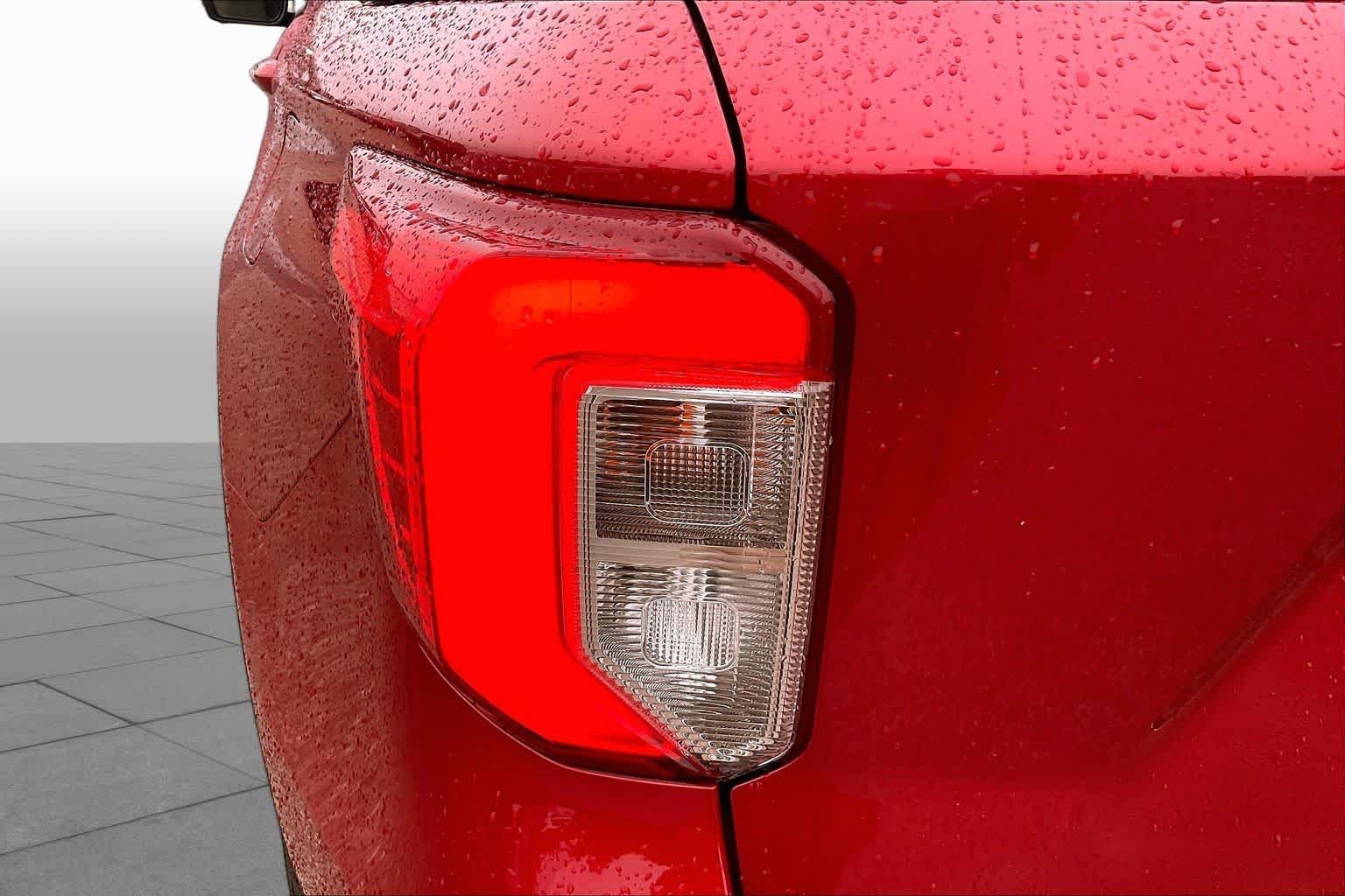 Used 2021 Rapid Red Metallic Tinted Clearcoat Ford Platinum image 28