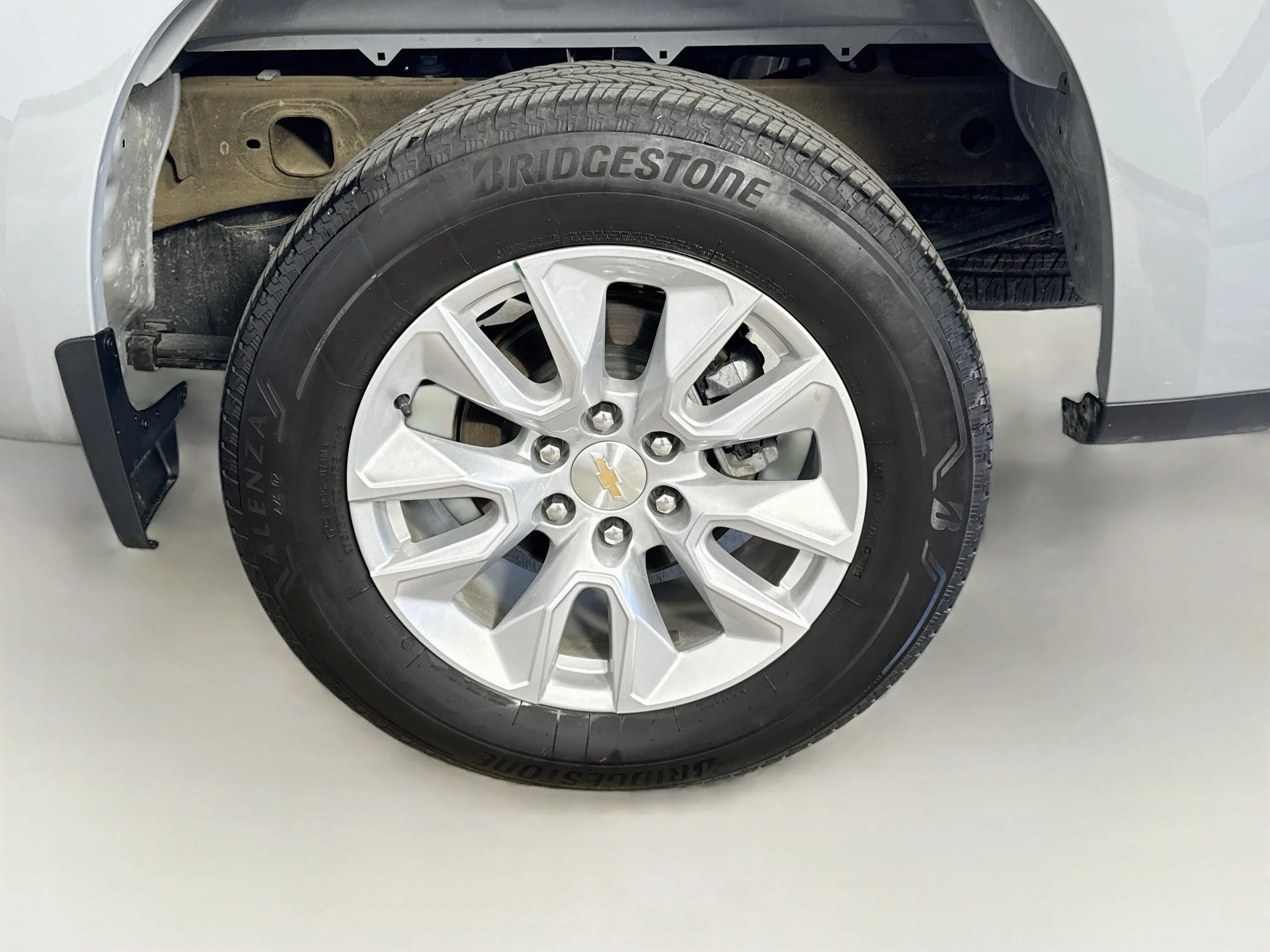Used 2024 Slate Gray Metallic Chevrolet Custom image 31