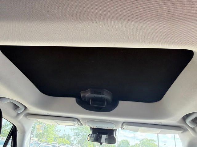 Used 2018 Black Jeep Altitude image 21