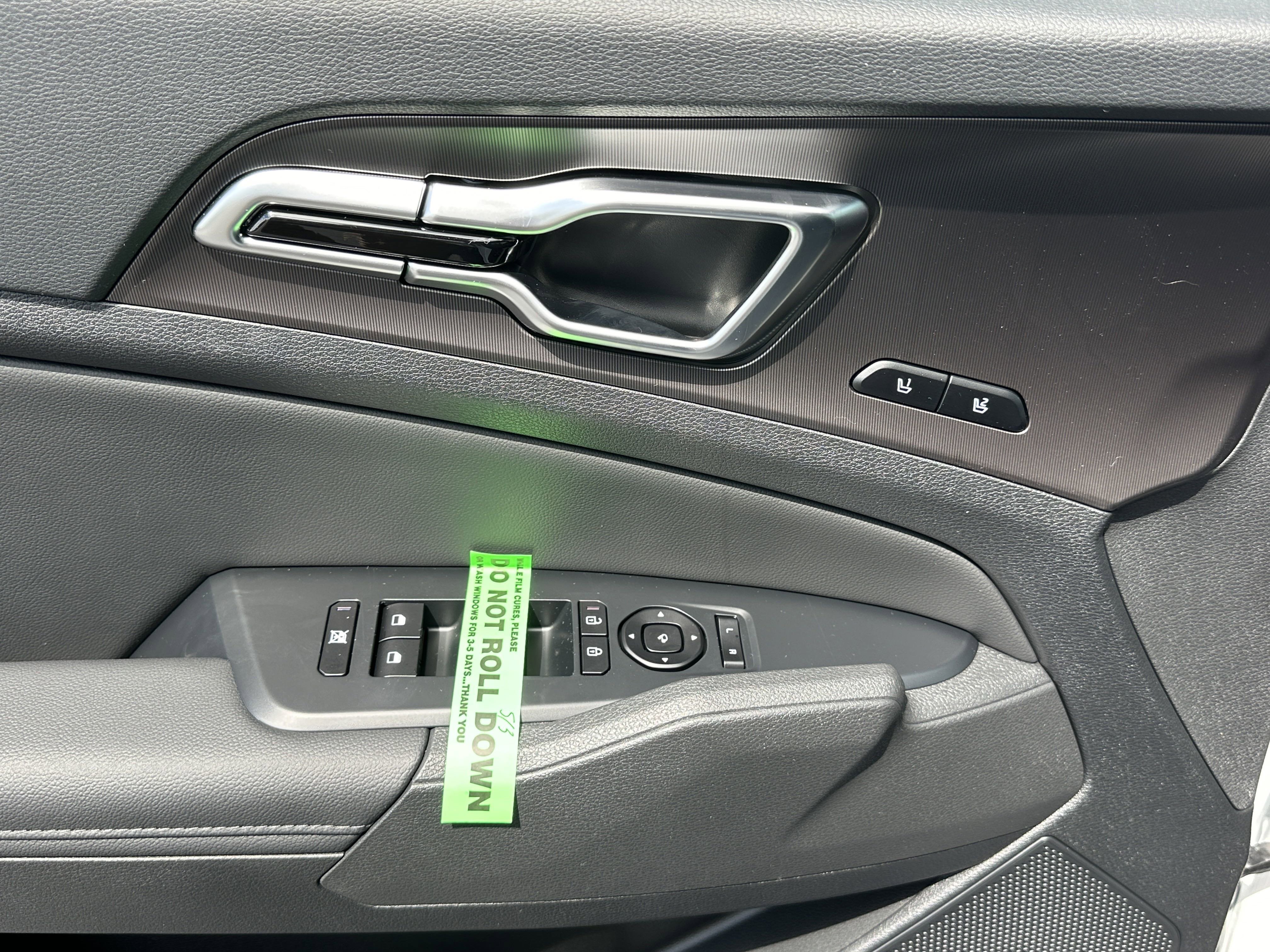 2026 Kia Sportage SX - Photo 12