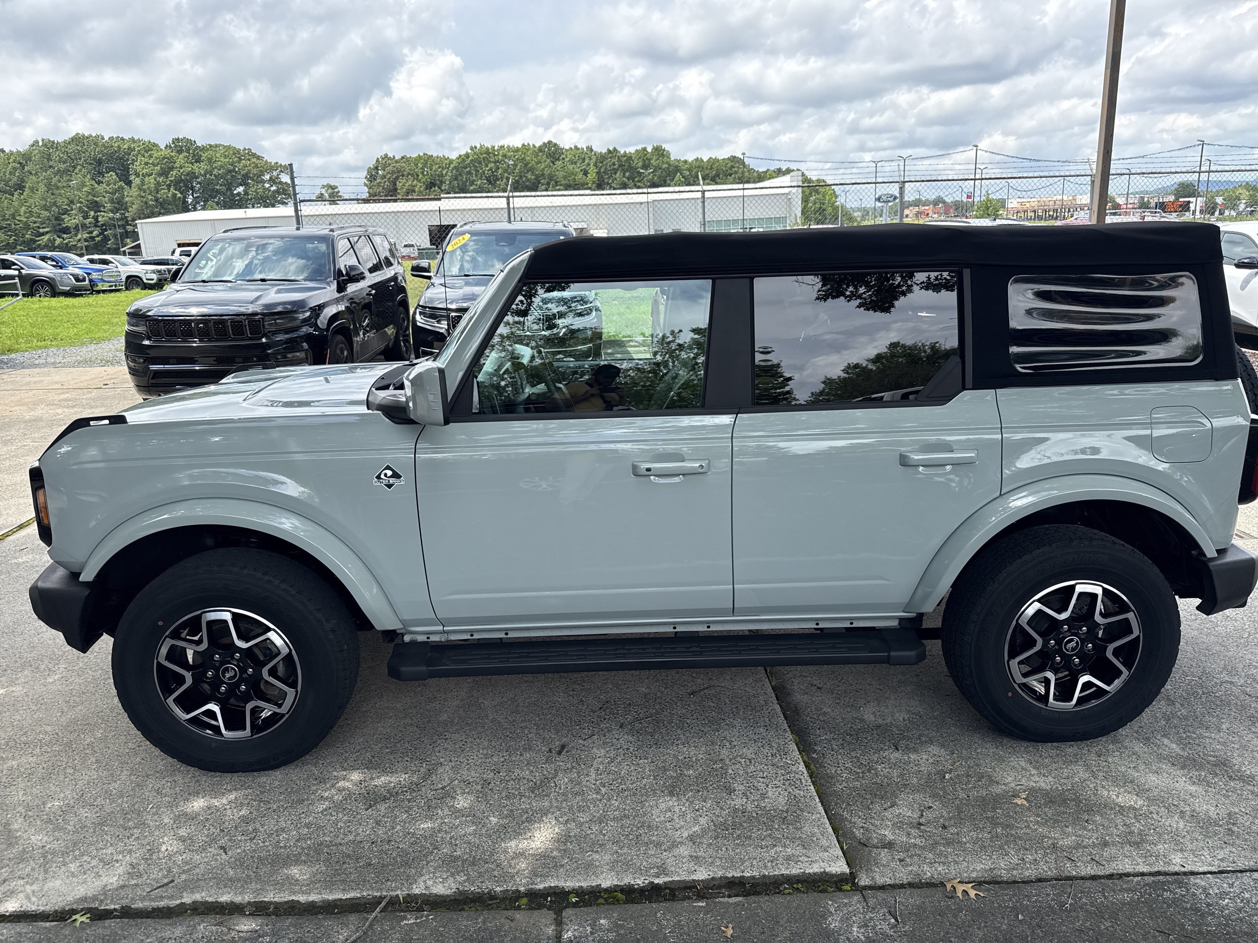 Used 2022 Cactus Ford Outer Banks image 4