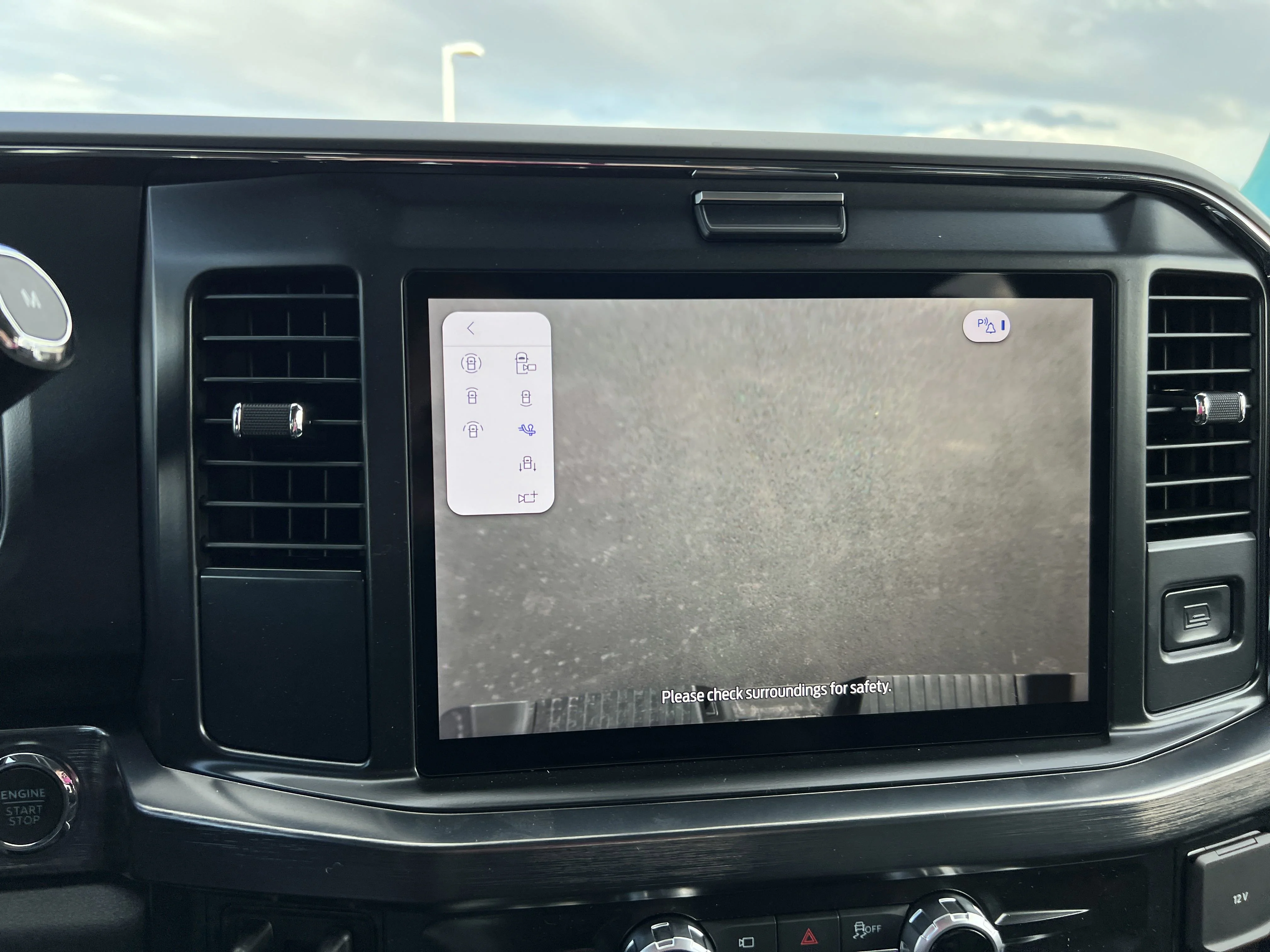 2025 Ford F-350 Super Duty Lariat - Photo 62