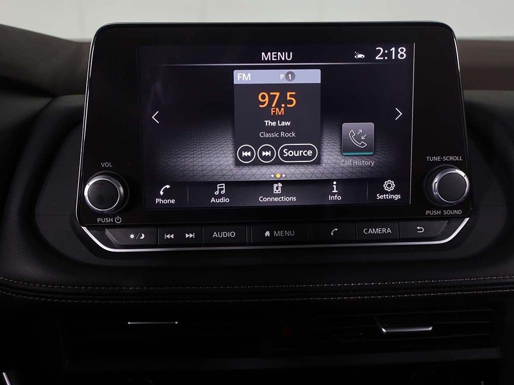 Used 2023 White Nissan SV image 45
