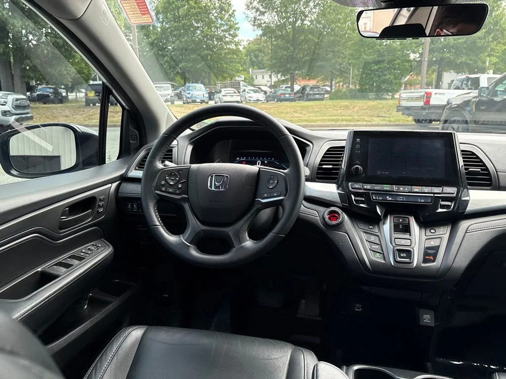 Used 2022 White Honda EX-L image 8