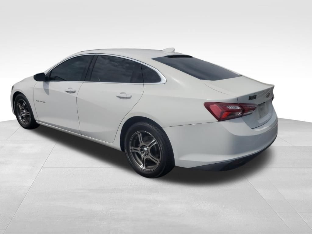 Used 2019 White Chevrolet LT image 3