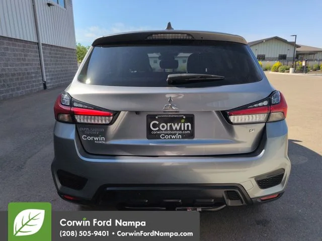 Used 2022 Mercury Gray Metallic Mitsubishi  image 4